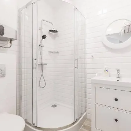 شقة Apartamenty Zarnowska *